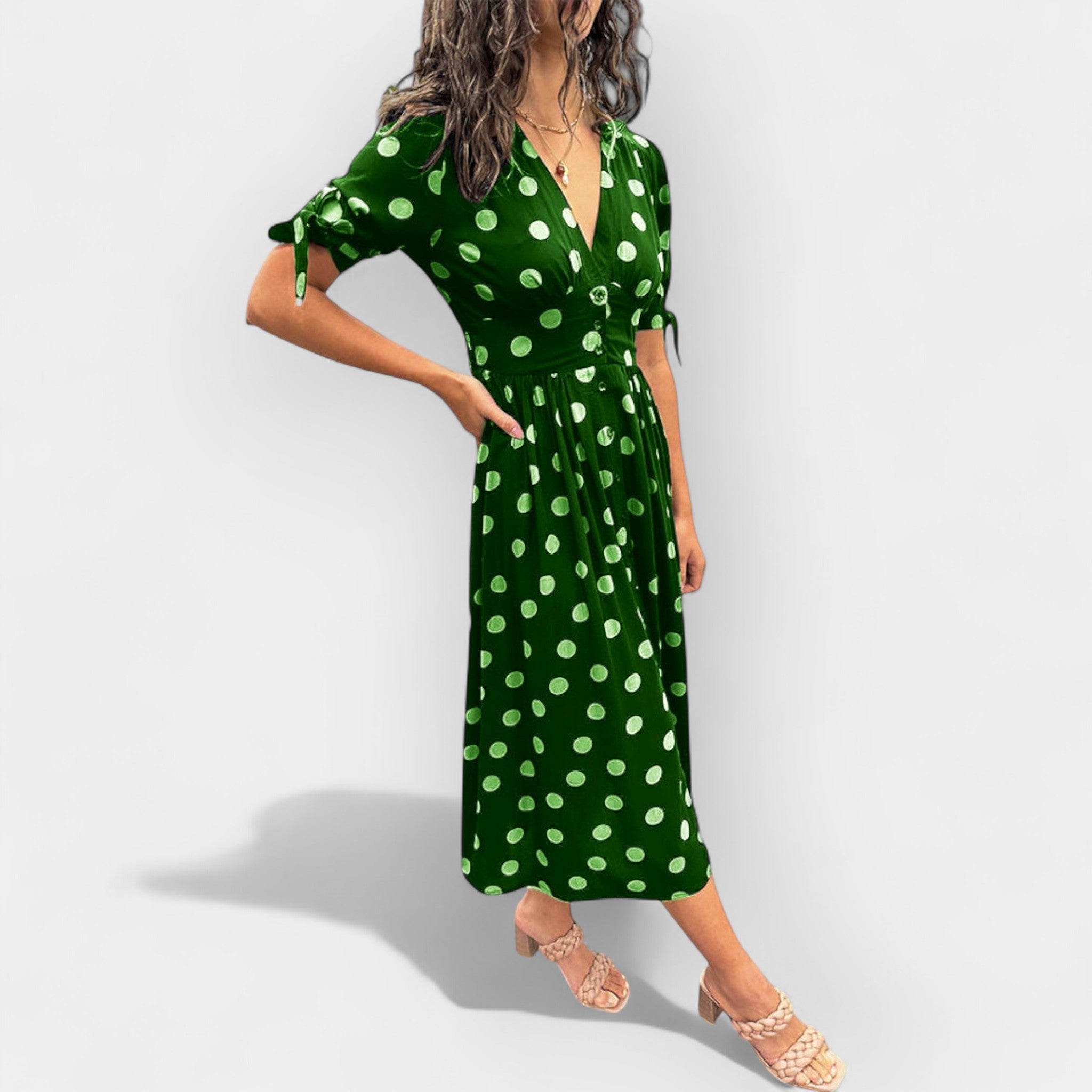 Φόρεμα με Πουά και Κομψές Λεπτομέρειες