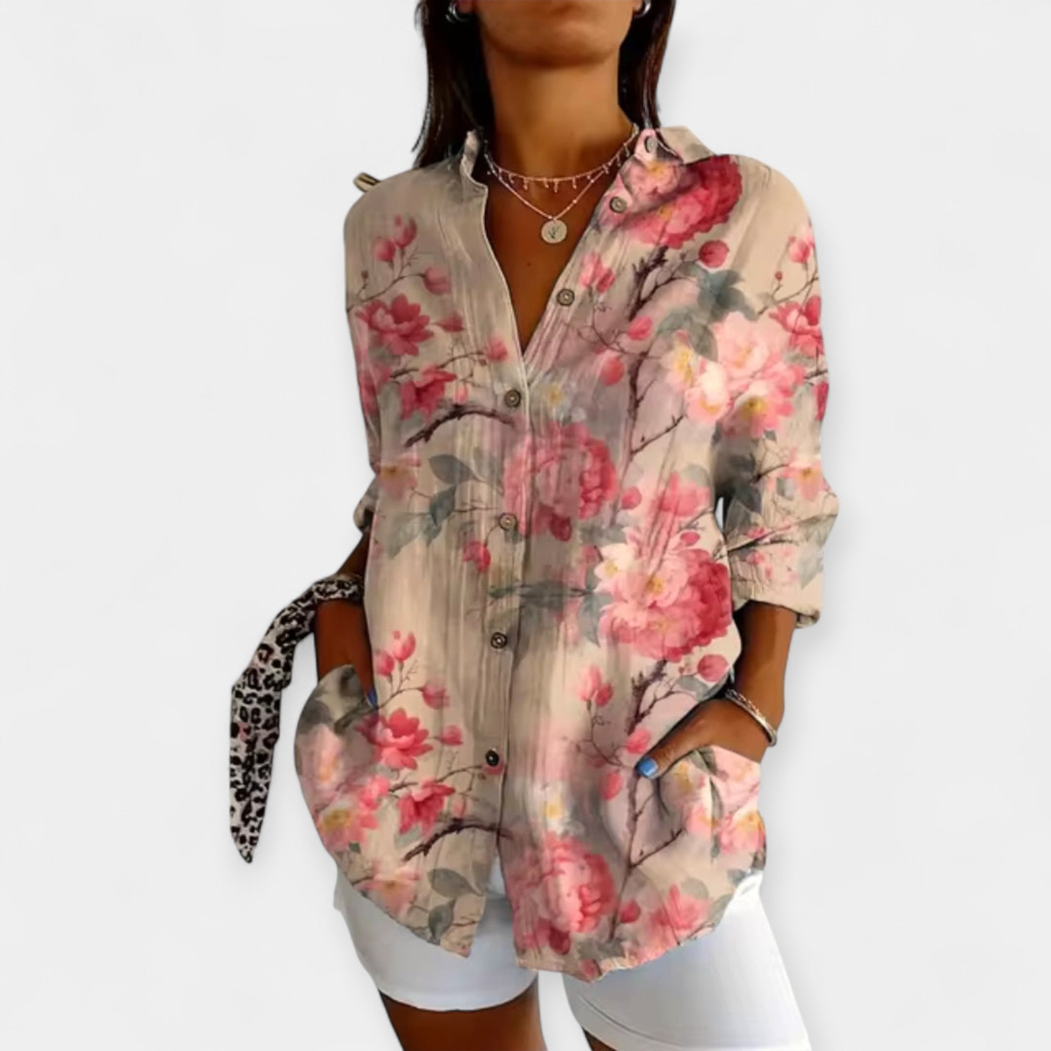 Blusa con botones y estampado floral