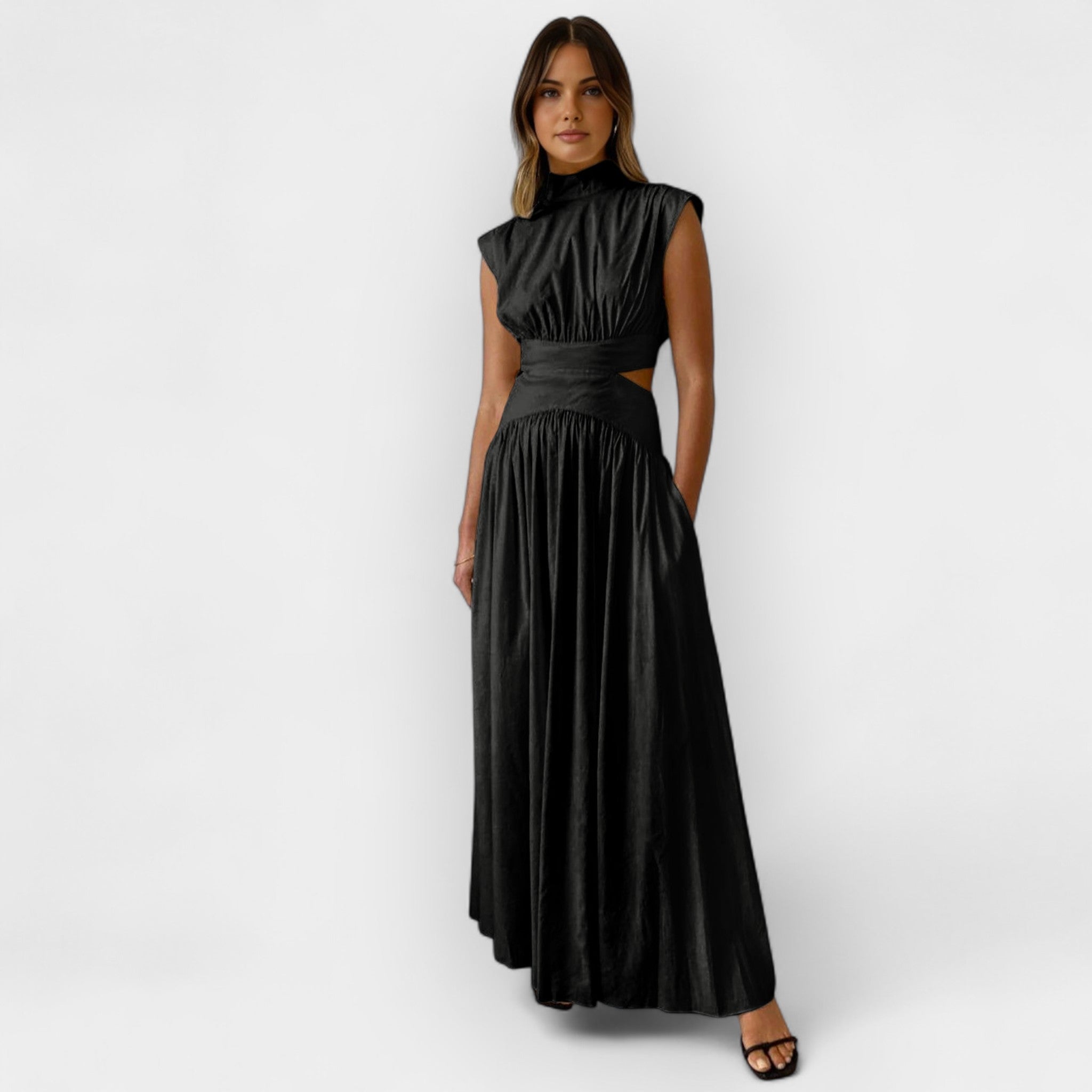 Κομψό Φόρεμα με Cut-Out Λεπτομέρειες