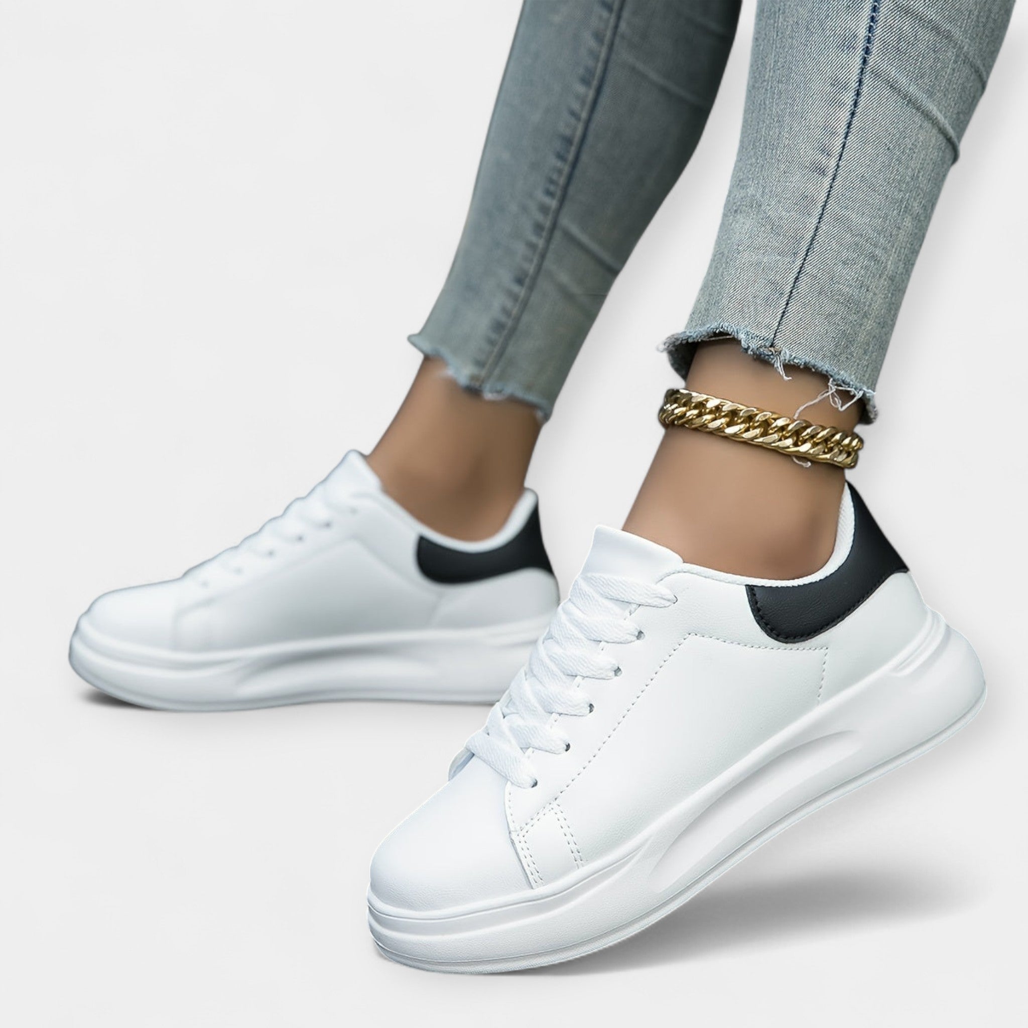 Sneakers de Piel Blancos