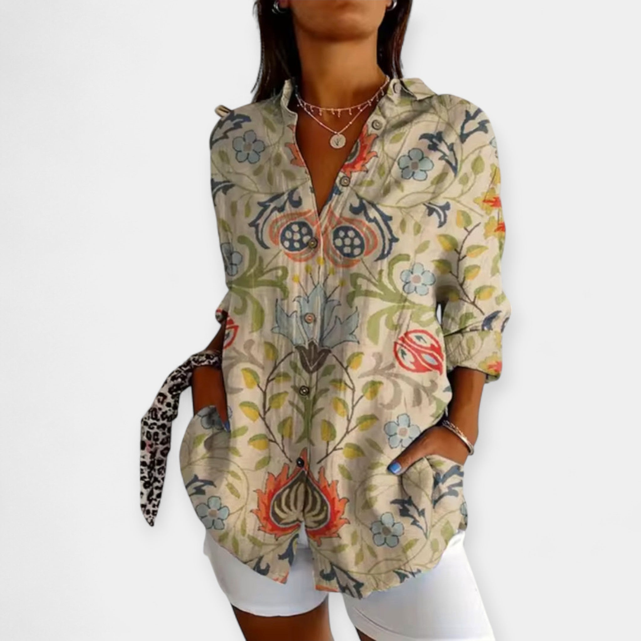 Blusa con botones y estampado floral