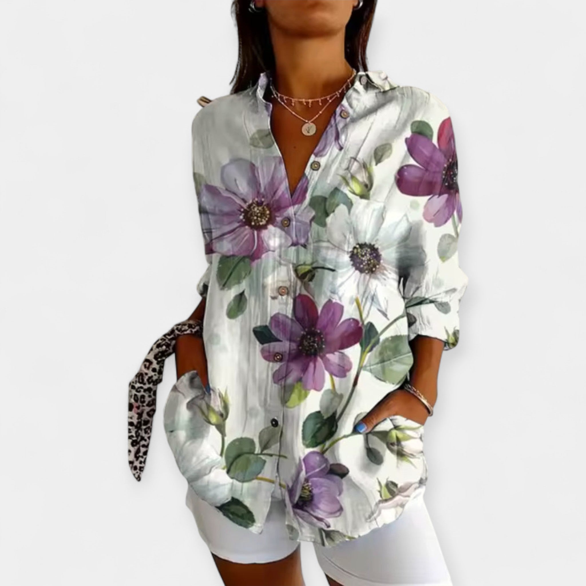 Blusa con botones y estampado floral