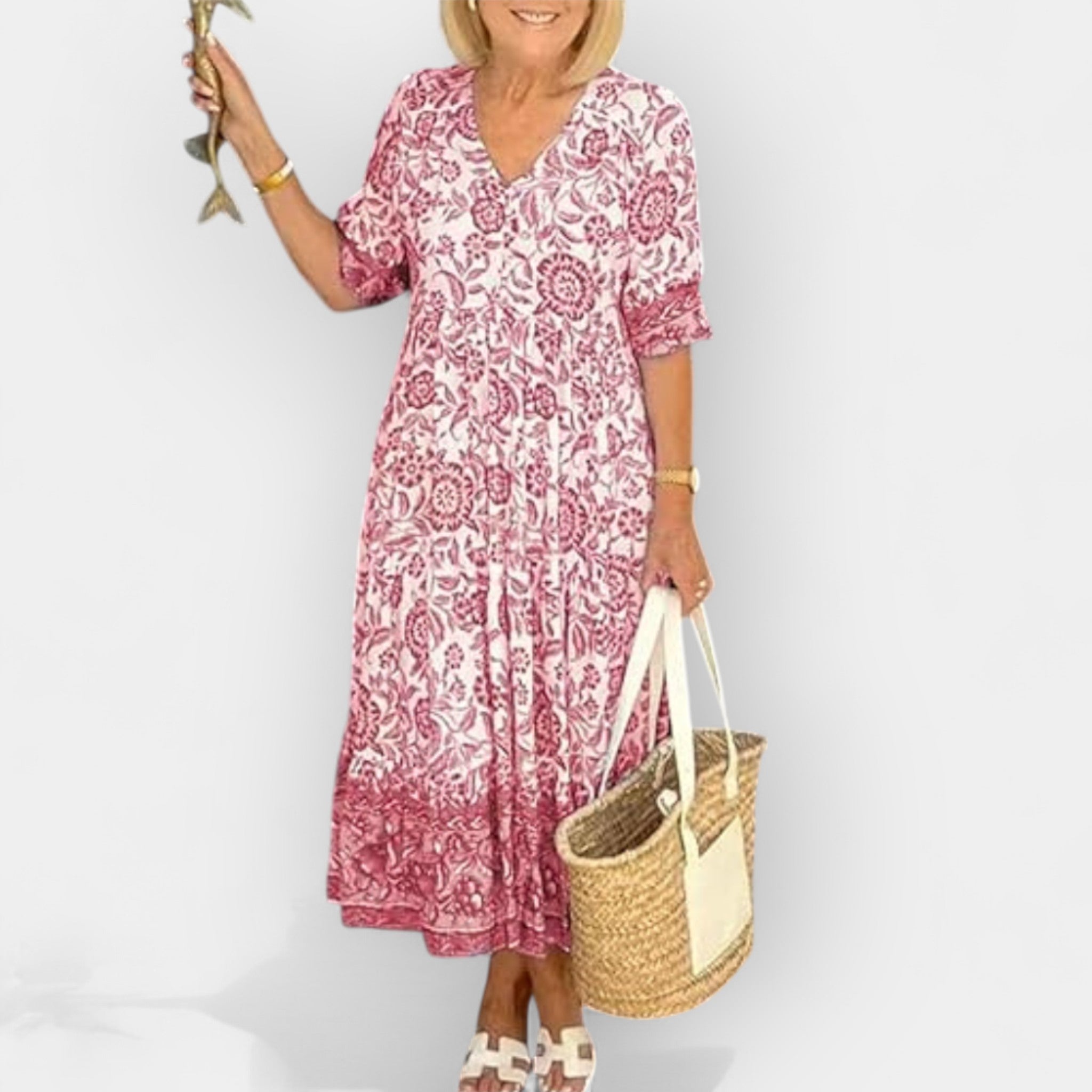 Ανάλαφρο καλοκαιρινό φόρεμα με λουλουδάτο μοτίβο