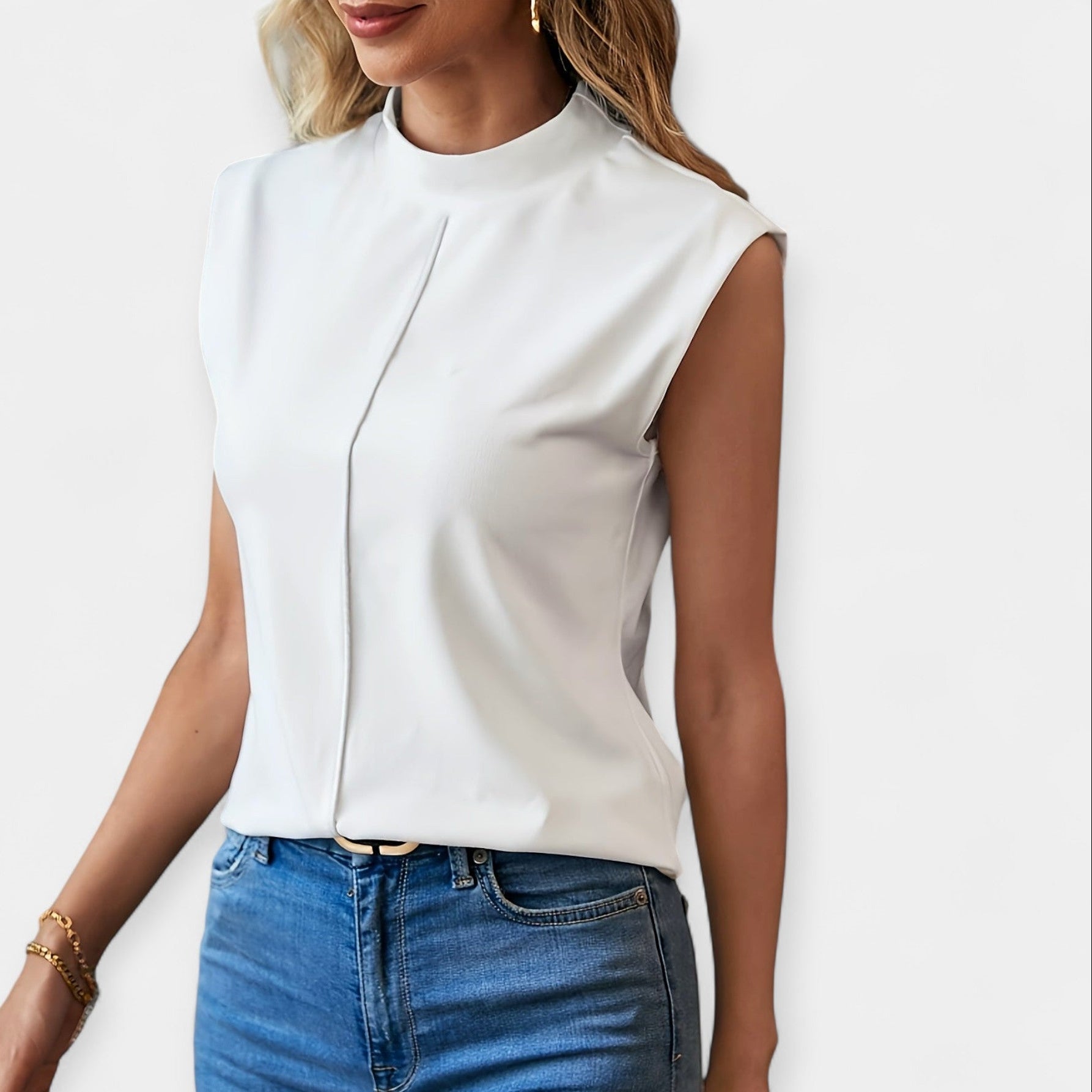 Blusa elegante sin mangas